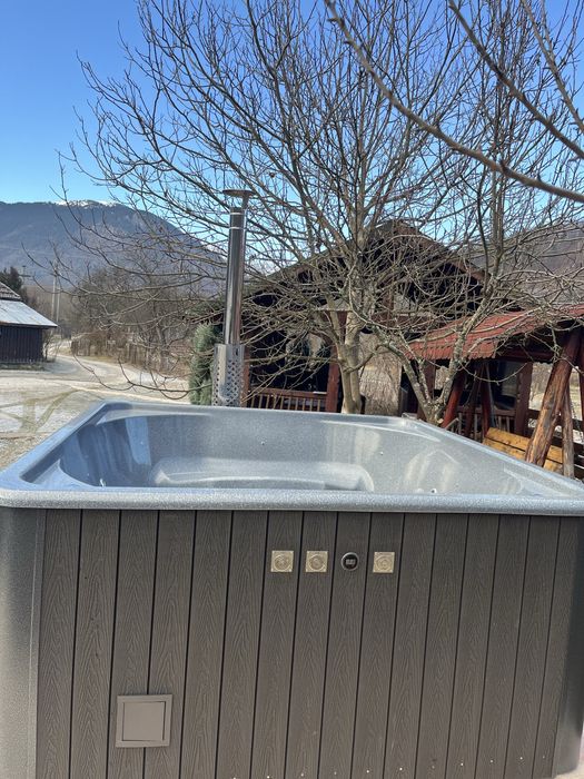 Ciubăr Jacuzzi granit