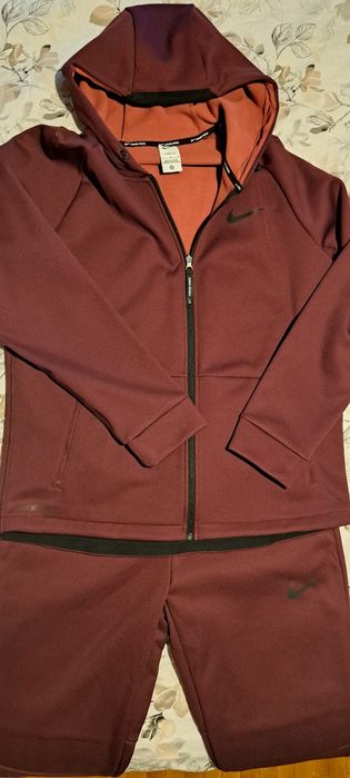 Спортен комплект Nike