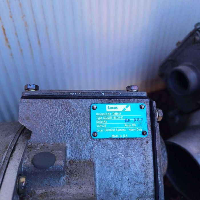 Алтернатори 24V 180Amp 2x300 евро