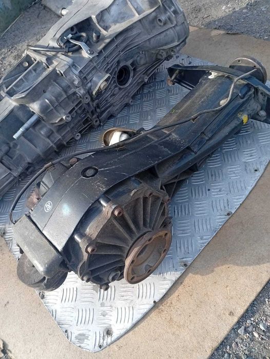 механическая коробка передач AUDI