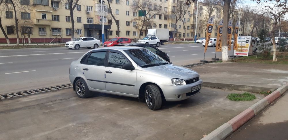 продаеться калина 1118 в хорошем состояний