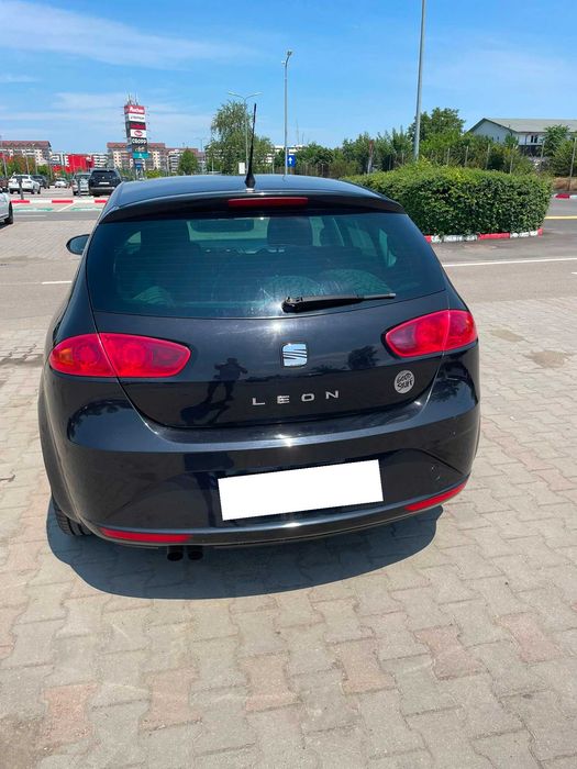 SEAT Leon 2011 — imagine 3