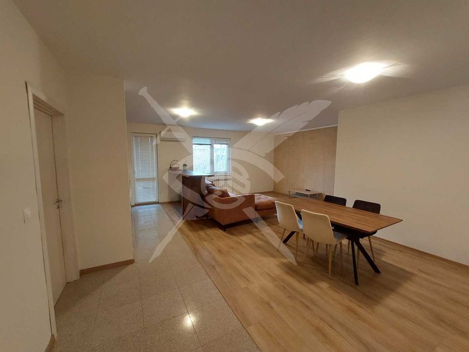 Дава се под наем Двустаен апартамент в София, Витоша - 75 кв.м за 648.21 € - Снимка #1