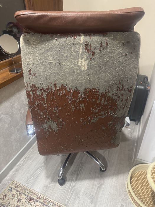 Продам кресло офисная