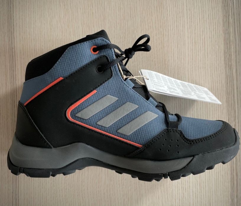 Ghete Adidas Terrex pentru băieți,  Waterproof,  Mărimea 37, Nou