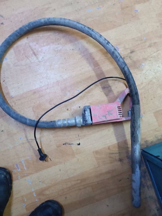 Вибратор для бетона