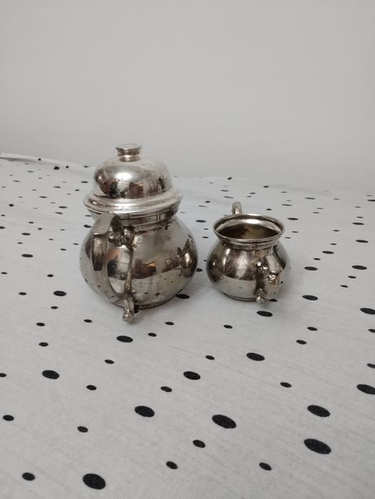 Set vechi suflat cu argint