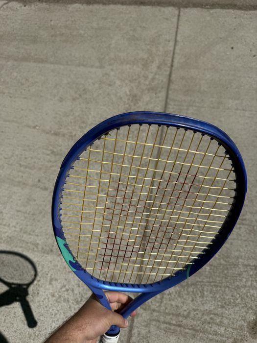 Vand racheta tenis yonex ezone 98 tour