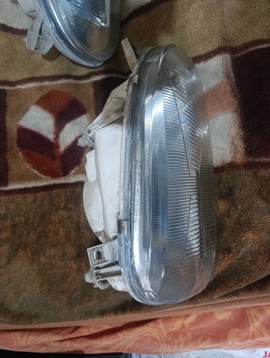 Фары  на Фольксваген гольф 3