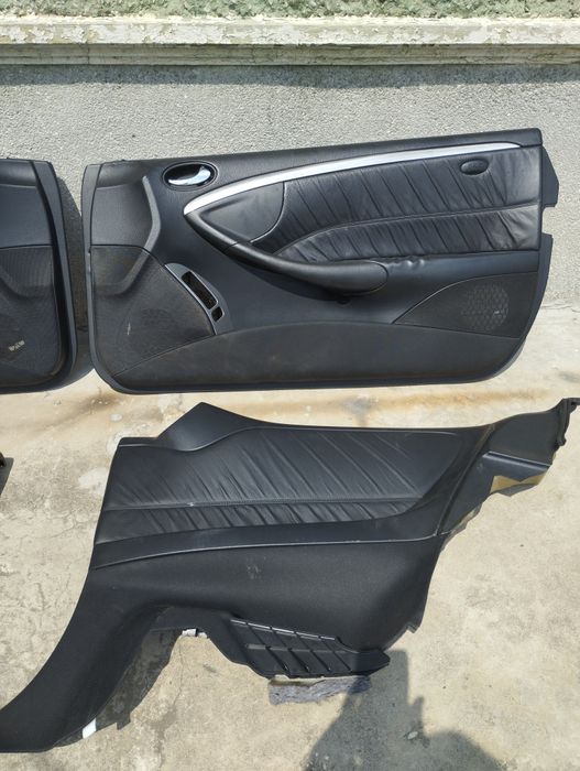 Кожени кори на врати за Mercedes CLK W209