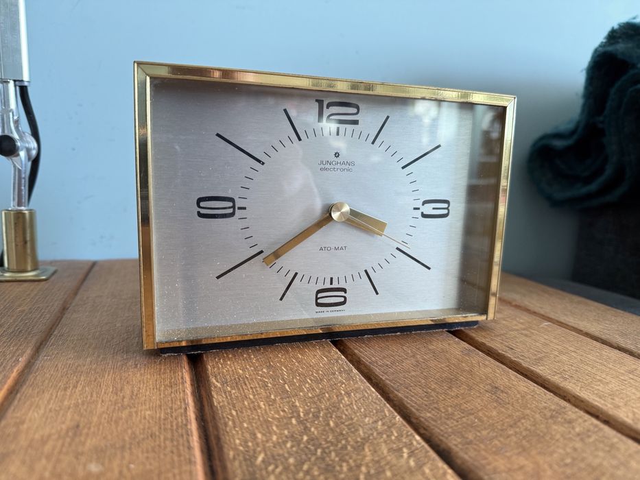 Настолен часовник / Junghans / 60-те