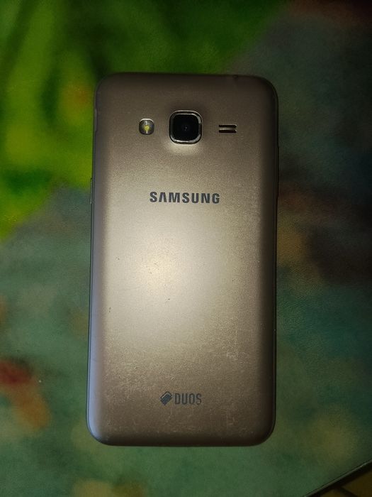 Самсунг гелакси j3 и j5