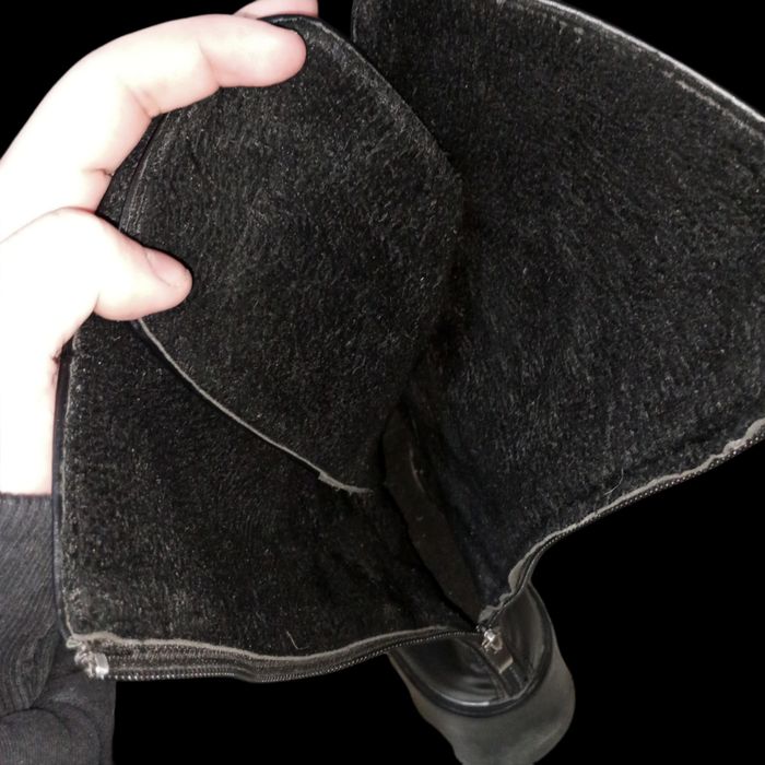 Продам ботинки на высокой платформе