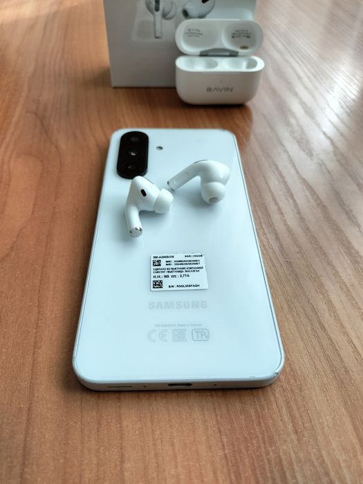 Samsung A26..256/8+8г