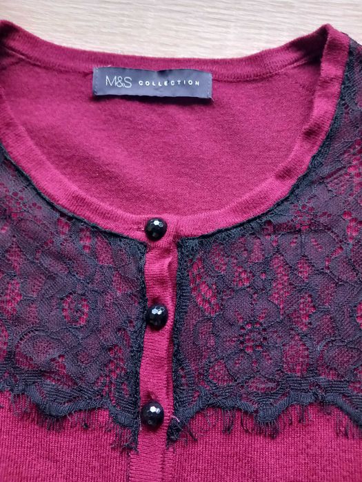 Cardigan cu dantelă,mărimea s