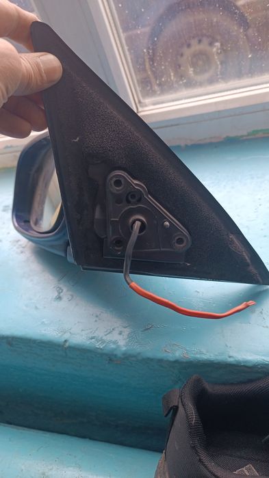 Запчасти на Тойота Карина Е