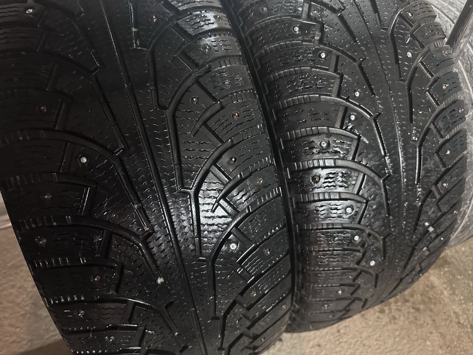 285/65R17 (2шт) nokian