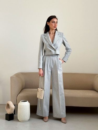 В наличии классная модная стильная двойка