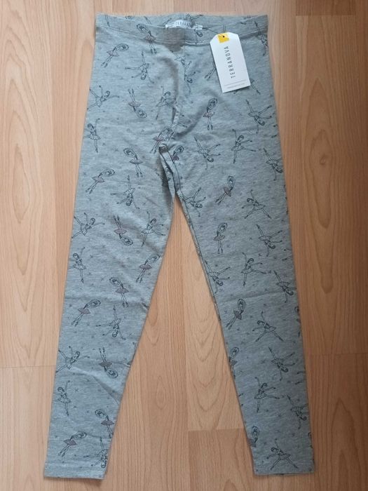 НОВИ дрешки за момиче 110/116/122/128