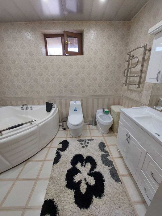 Аренда квартиры на ойбеке, госпитальный, сзади Huawei,