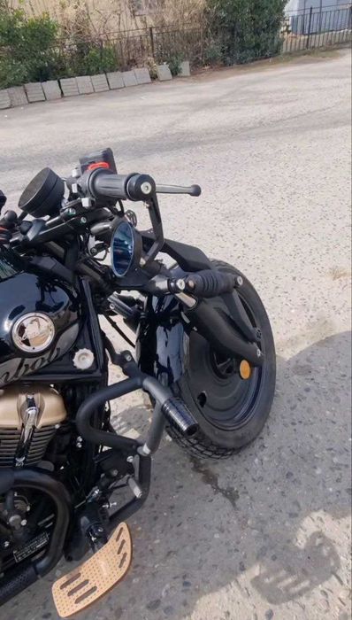 Продаётся мотоцикл Benda Napoleon