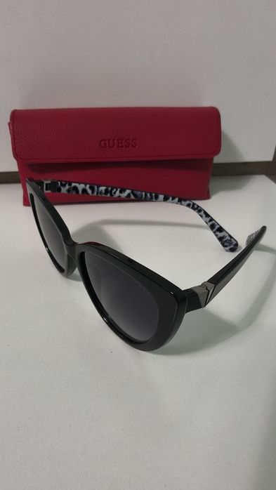 Слънчеви очила Guess