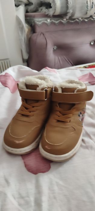 Күздік ботинка сатылады