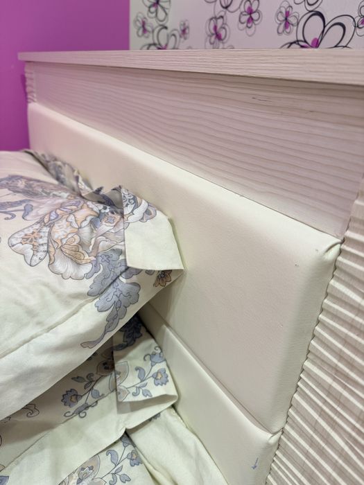 Кровать односпалка с матрасом