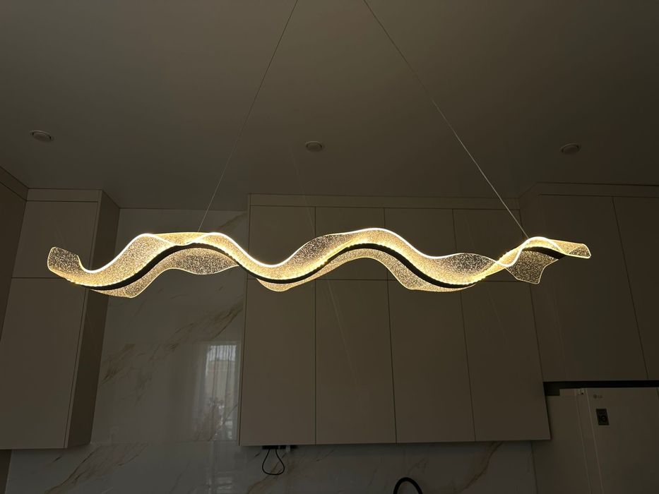 Люстра  современная, стильная