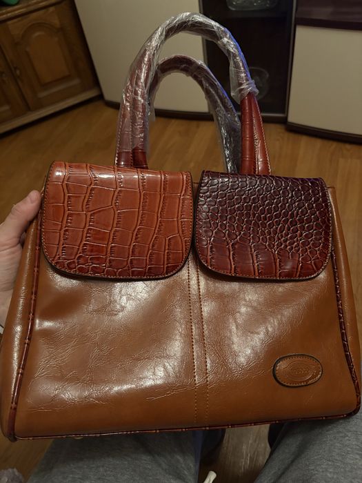 Натуральная кожаная новая сумка