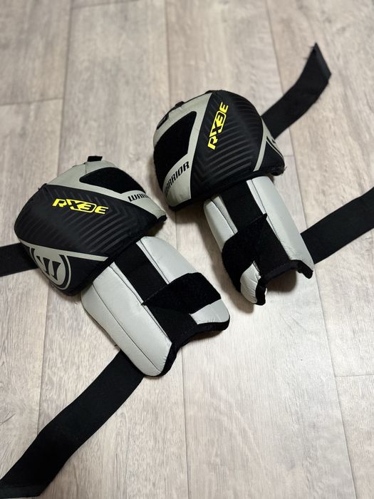 Наколенники для вратаря