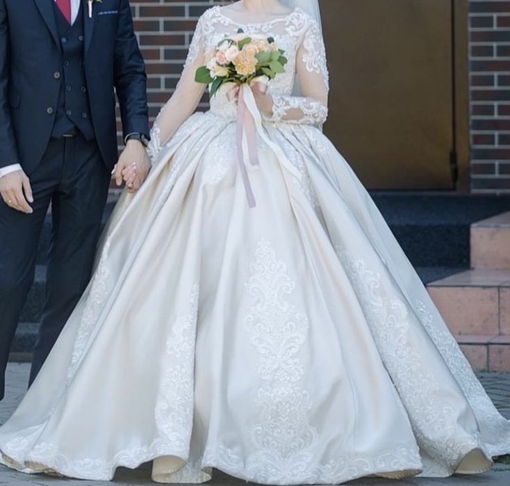 Продаю свадебное платье