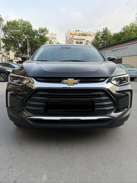 Продается Tracker premier plus 2024