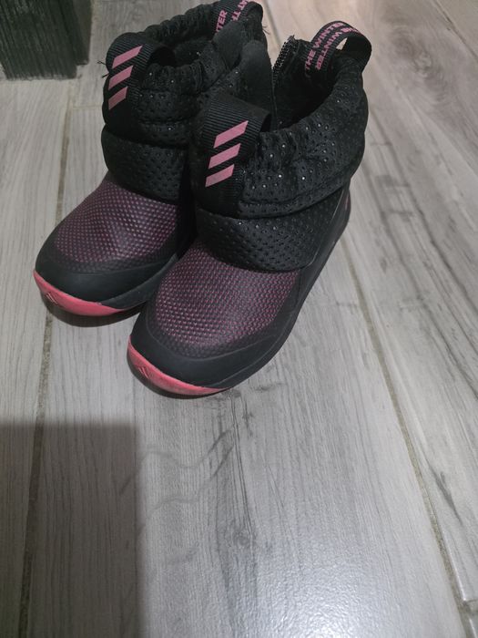 Зимни детски апрески