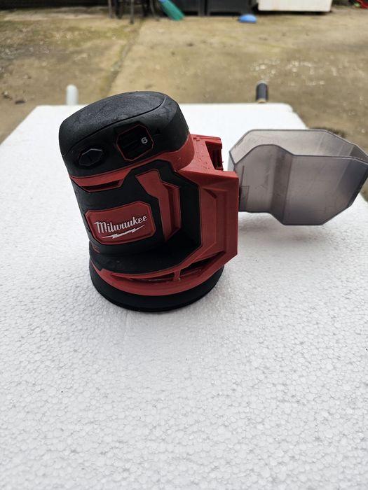 Șlefuitor orbital milwaukee m18 bos125