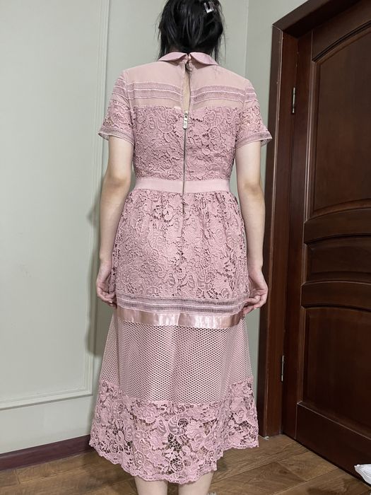 Платья вечерние и повседневные