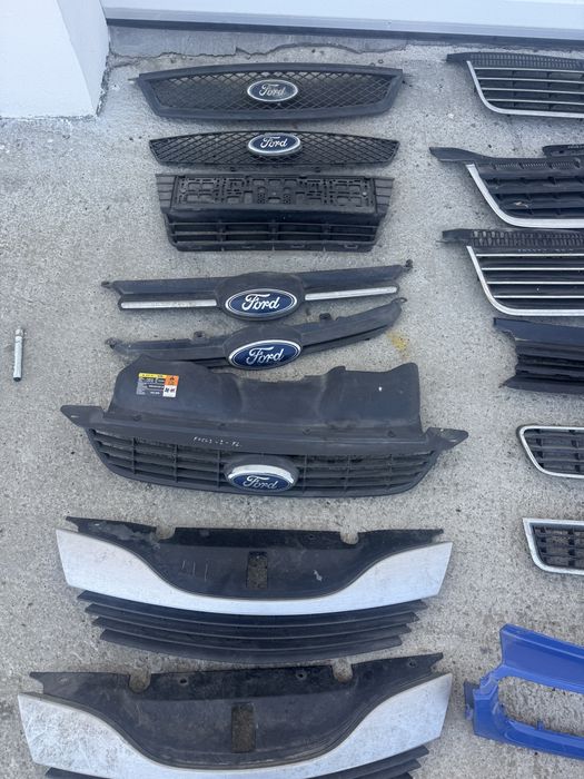 Grila centrala cu semn Sprinter 907 Touran 1t passat b5.5 Focus 2 nfl