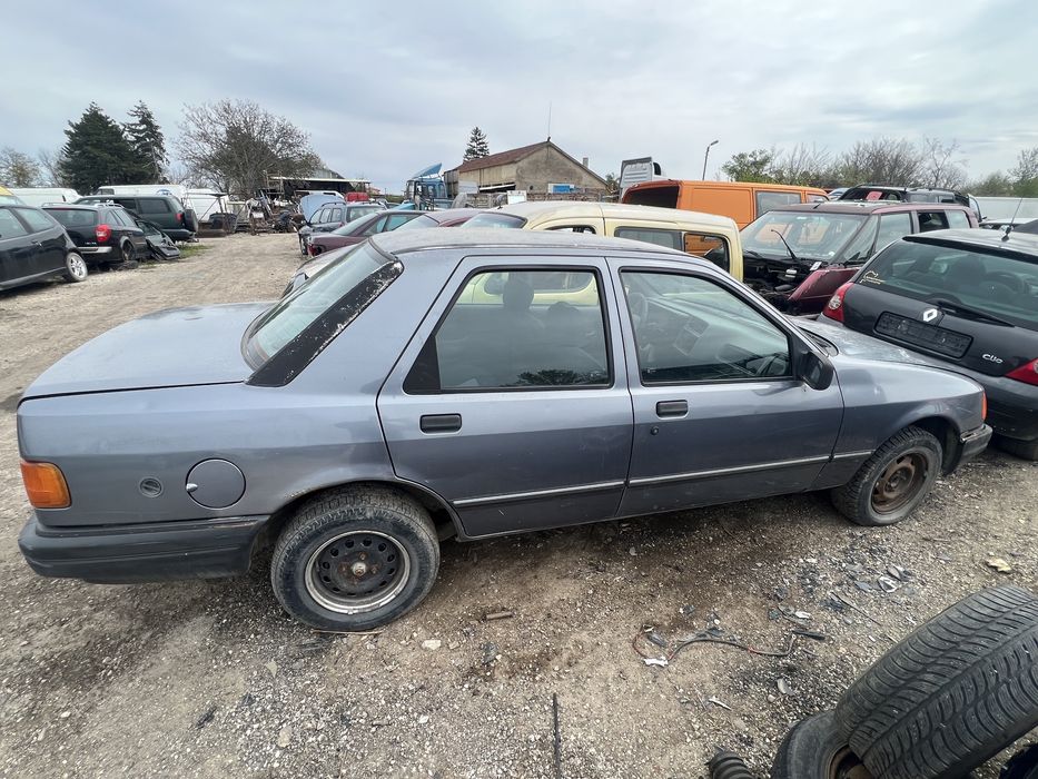 Ford Sierra 1.8 НА ЧАСТИ