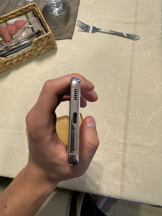 Samsung Galaxy S22 256Gb