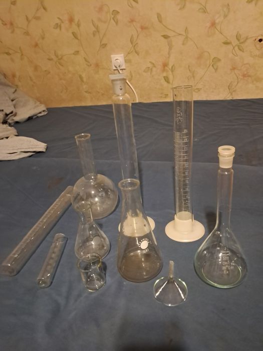 Лабораторни съдове - общо 10€