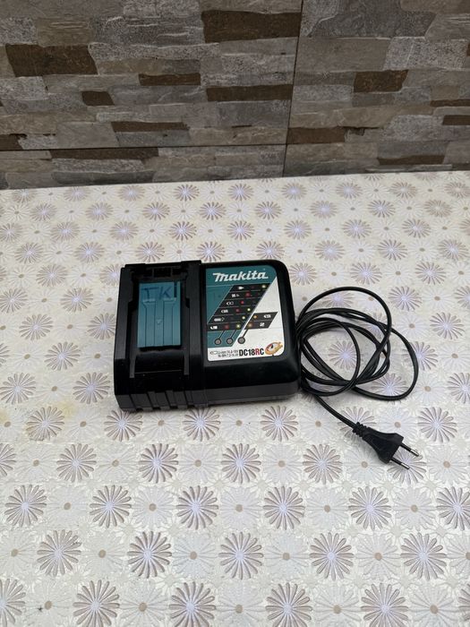Бързо зарядно устройство Makita DC18RC, LXT, Li-Ion, 9 A