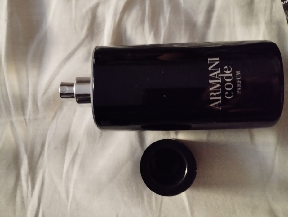 парфюм от Armani