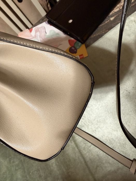 Armani exchange чанта