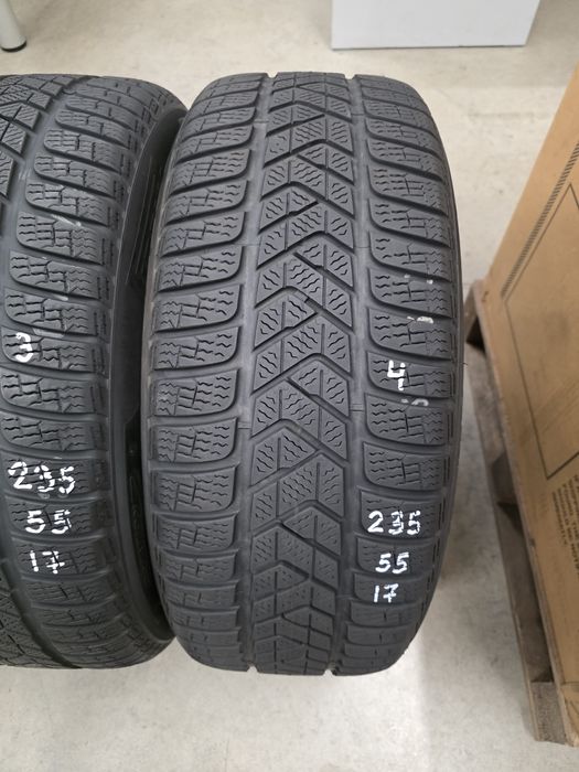 235/55/17 99H 4бр.PIRELLI WINTER Неразличими от НОВИ-RIM PROTECTOR