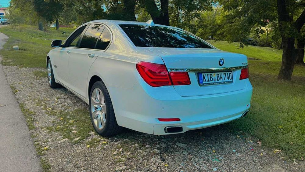 Vand masina BMW seria 7