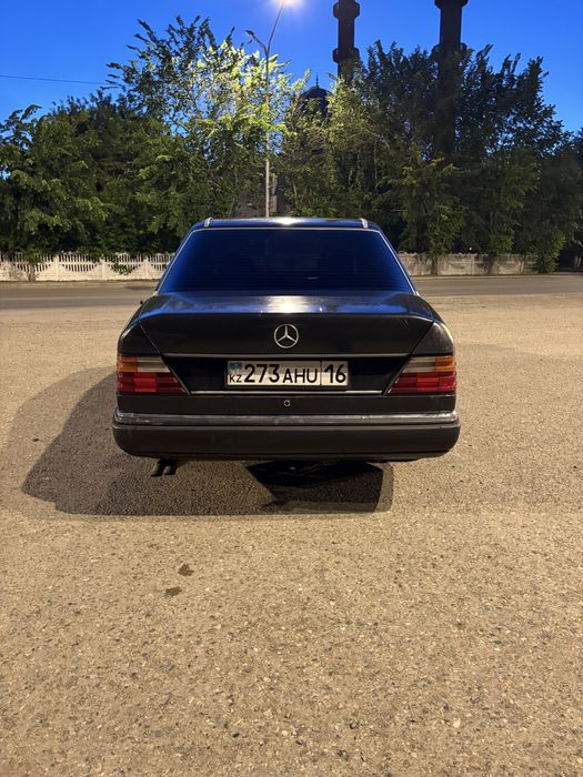 Продам w124 e260
