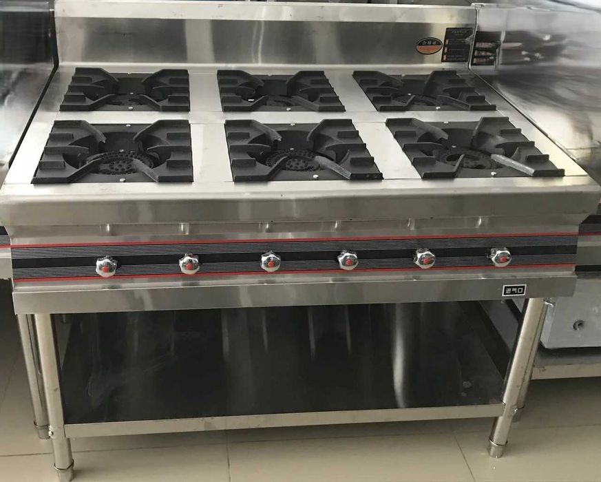 Плита газовая на 6 конфорок для общепита, кафе, столовой и ресторана.
