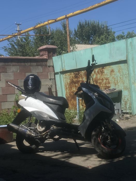Продам срочно м8 lY-YA