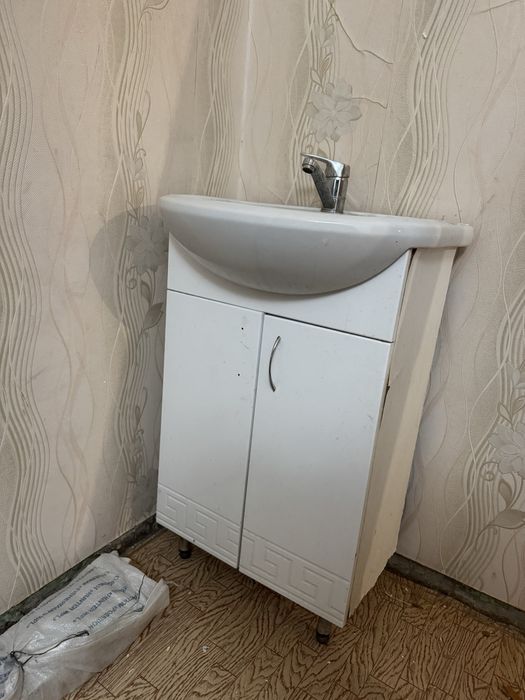 Раковина умывальник б/у