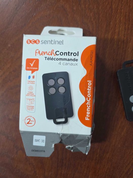 Telecomanda garaj SCS SENTINEL AAM0121, control la distanta, negru,50m